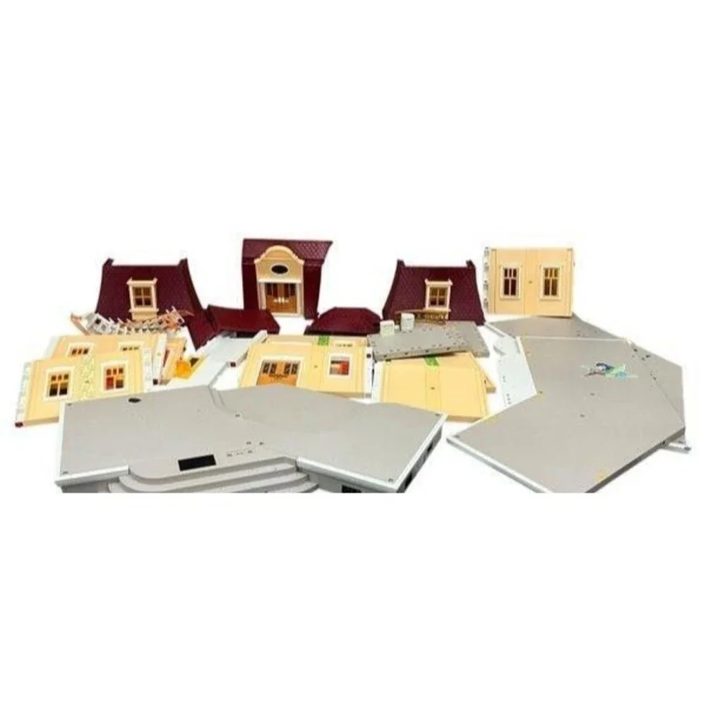 2010 Playmobil 5302 Dollhouse Incomplete-Walls, Roofs, Floors, Foundation